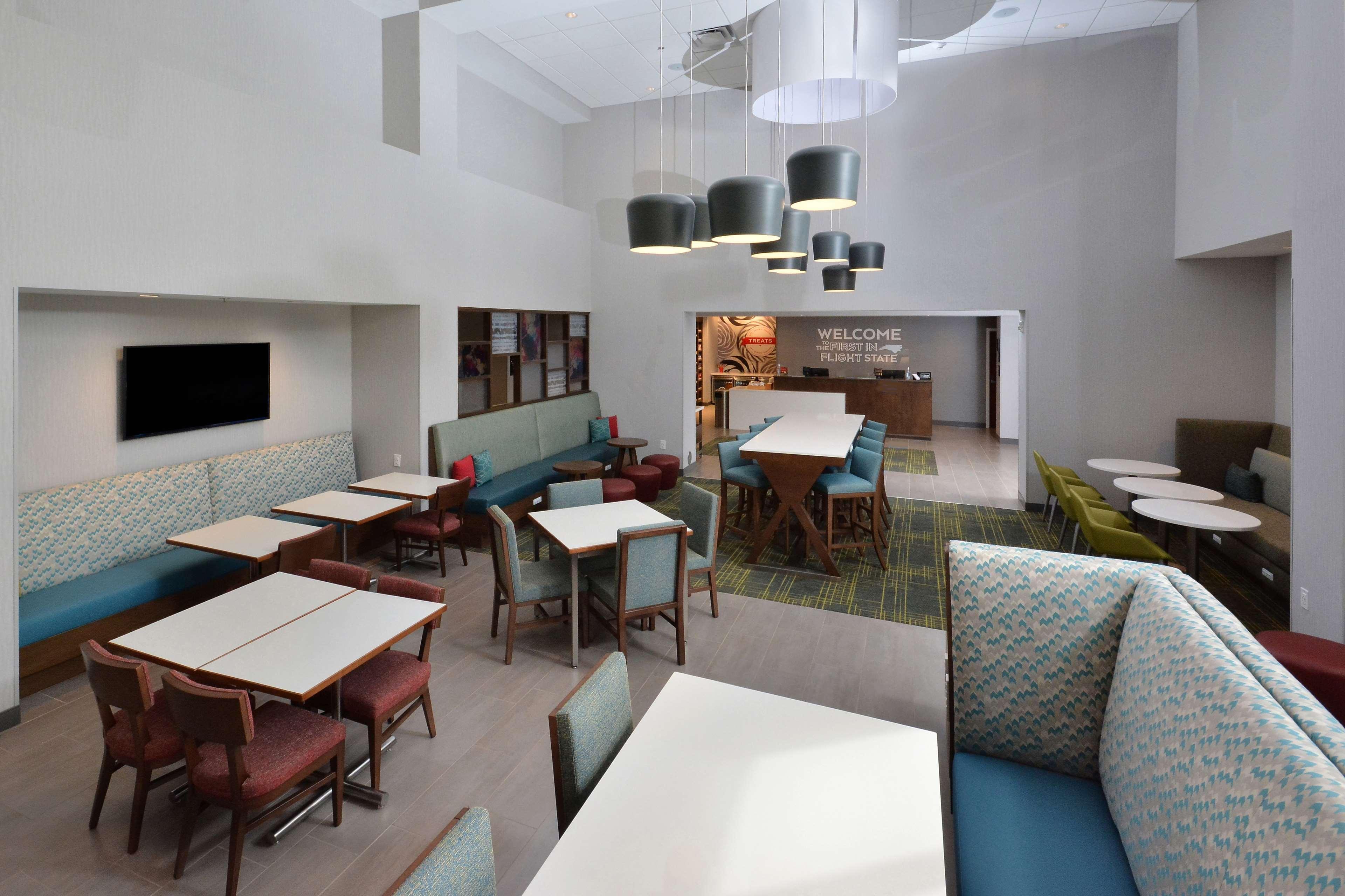 Hampton Inn & Suites Charlotte North I 485 Экстерьер фото
