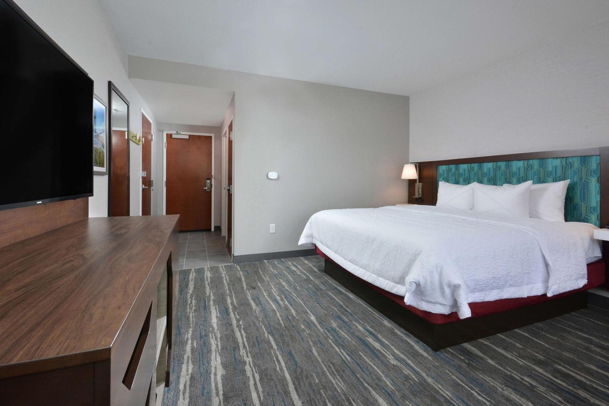 Hampton Inn & Suites Charlotte North I 485 Экстерьер фото