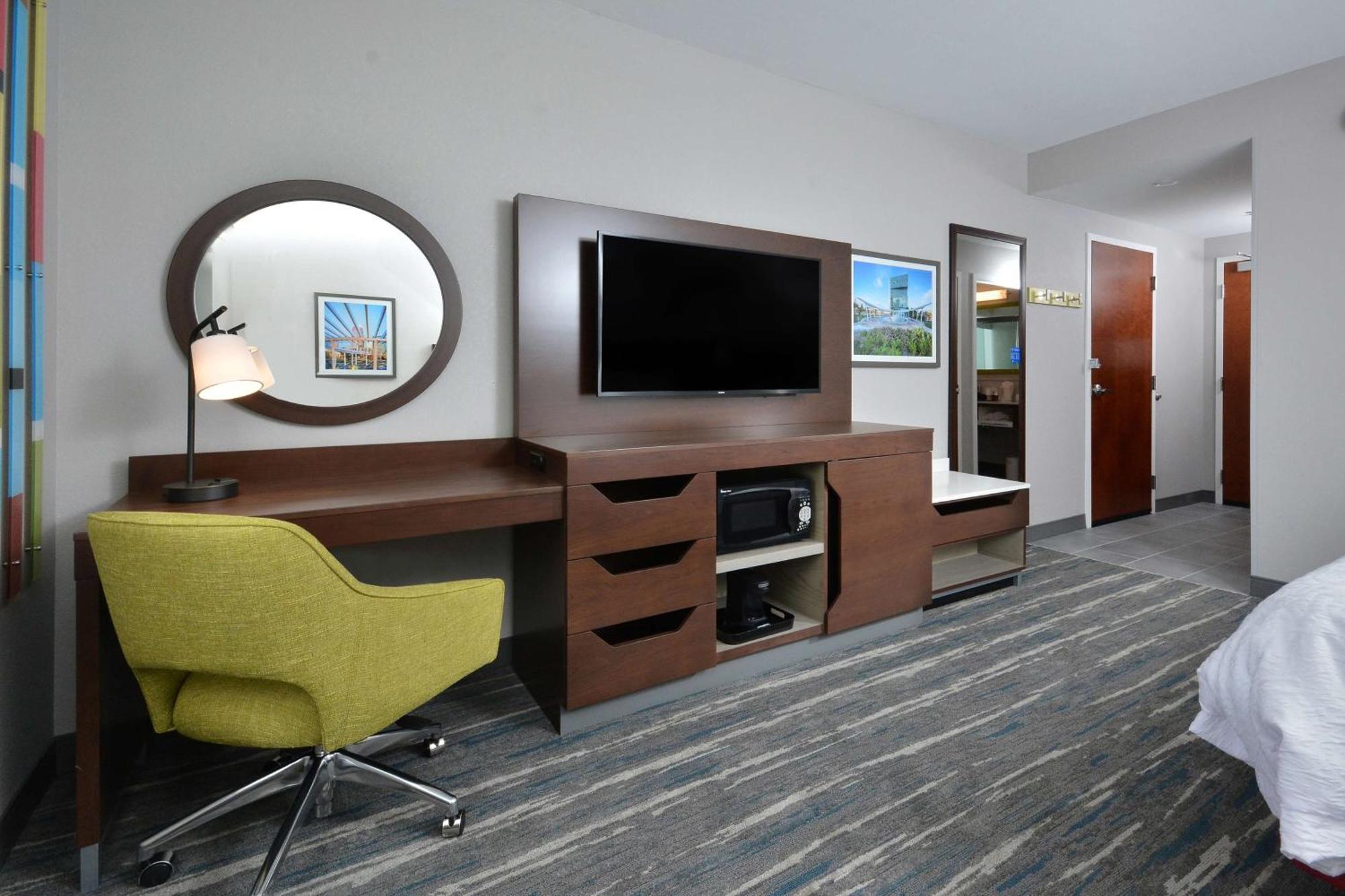 Hampton Inn & Suites Charlotte North I 485 Экстерьер фото