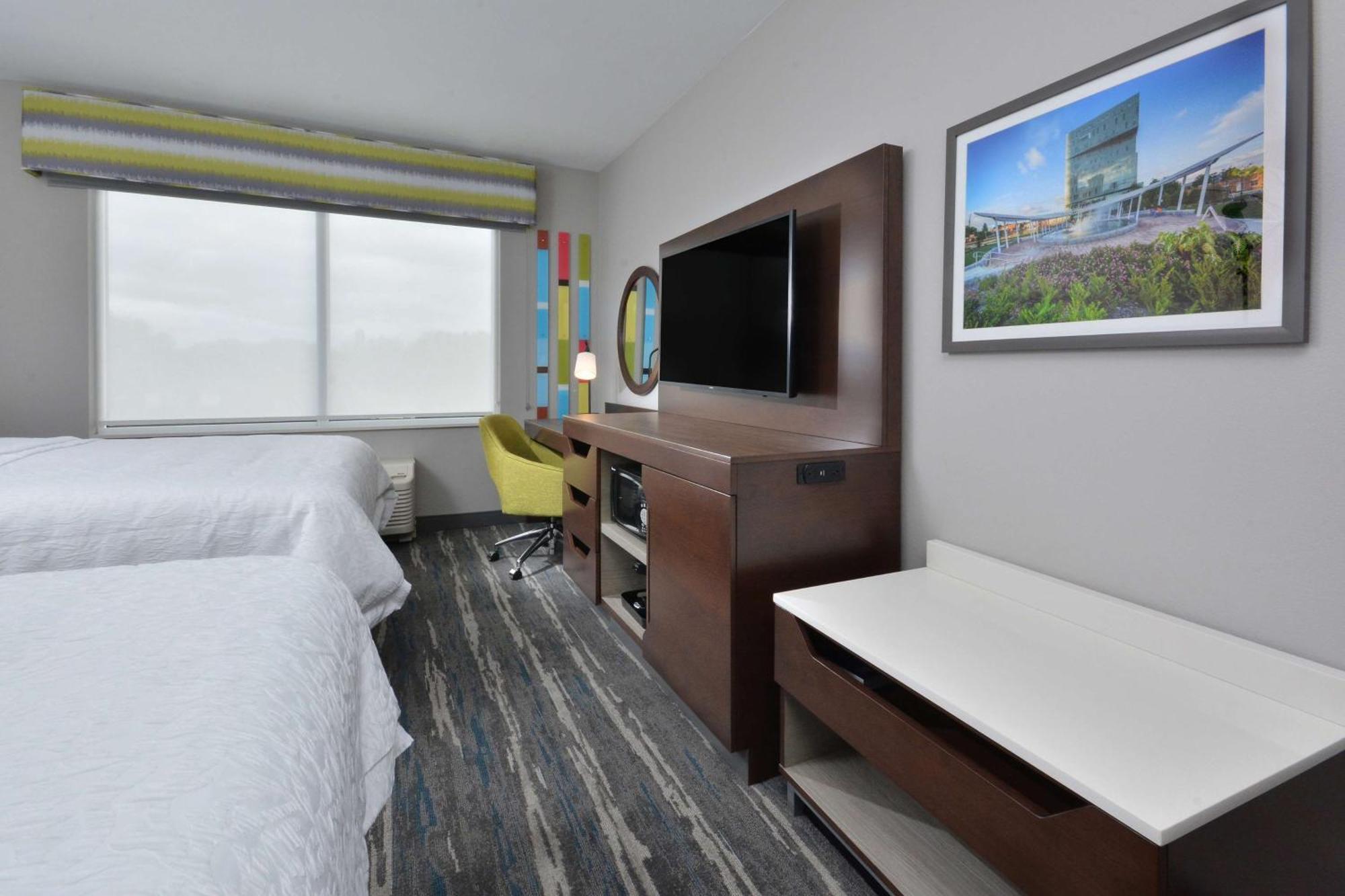 Hampton Inn & Suites Charlotte North I 485 Экстерьер фото